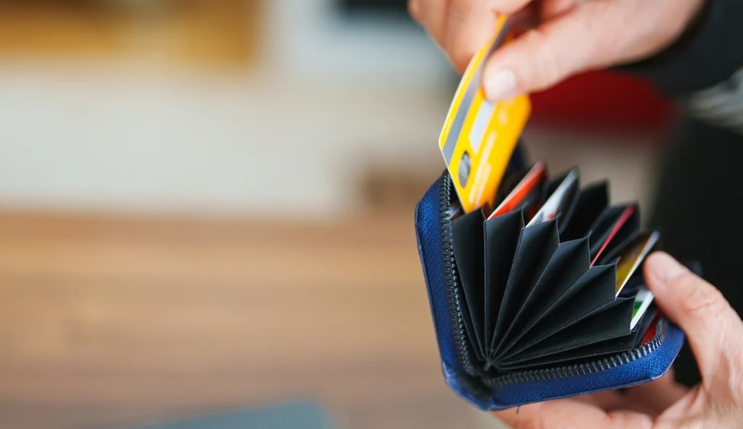 Benefits-of-Using-Good-Credit-Cards-for-Bad-Credit