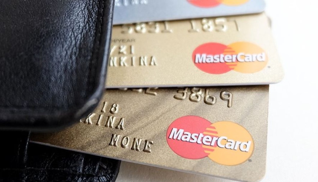 Introduction-to-Debit-BCA-Mastercard